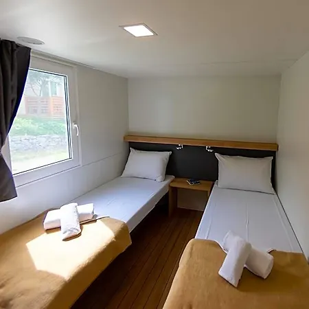 Mobile Homes Mediteran Klenovica Hotel 3*