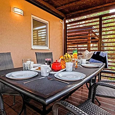 Mobile Homes Mediteran Klenovica 3*